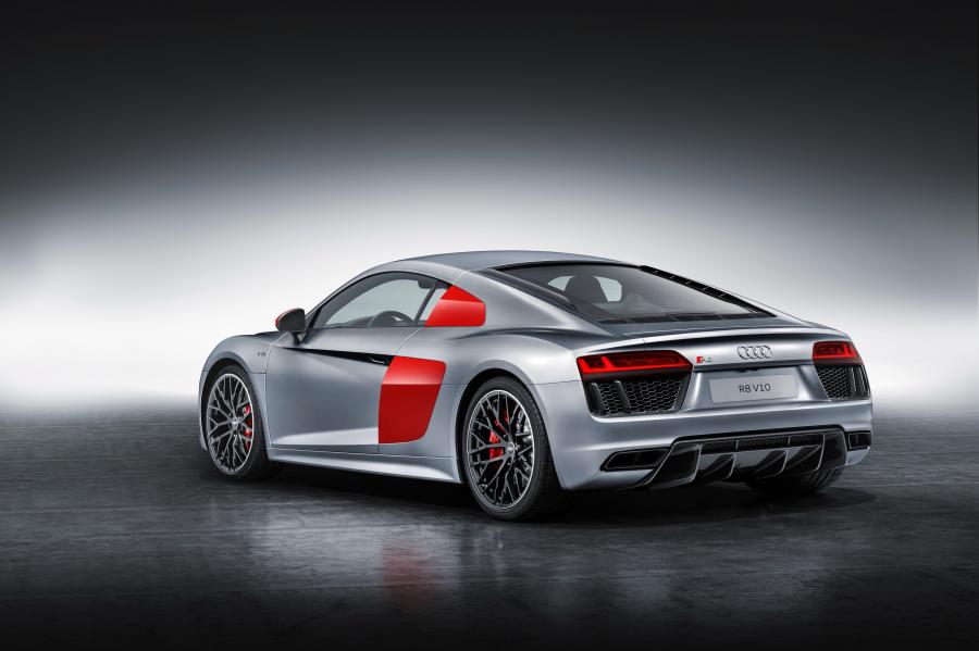  Audi R8 V10 Edition Audi Sport 2017 года  (фото 11 из 13)
